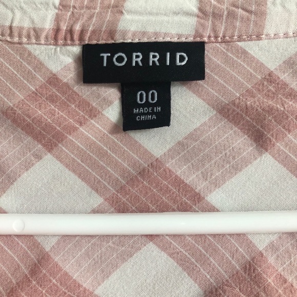 Torrid Blush and White Button Down Shirt - Picture 3 of 4